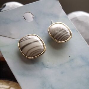 Square Gold Toned Stud Earrings with White and Gray Striped Center